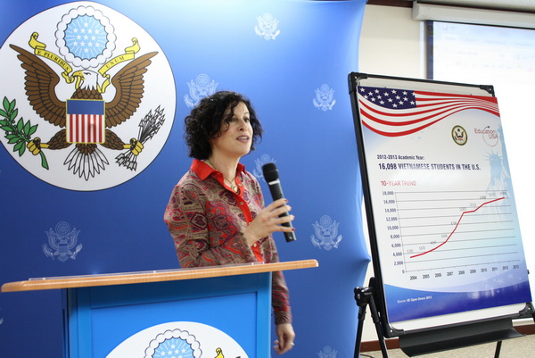 В г.Хошимине прошел «Диалог об образовании Вьетнама: реформа вузовского образования»